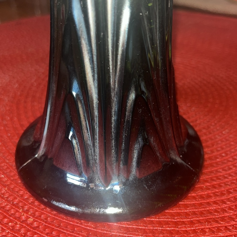 Fenton Carnival Glass 11” Vase With Green base - Picture 10 of 10